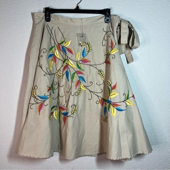 BCBGMaxAzria Tan Floral Button Tie Waist A-Line Skirt Womens Size Medium - Picture 1 of 8